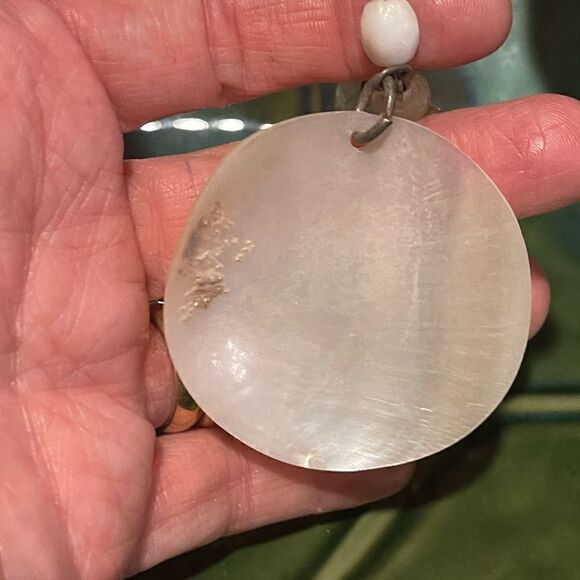 Gorgeous Vintage Mother of Pearl Unique Necklace - Picture 2 of 5